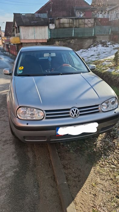 De vânzare vw golf 4