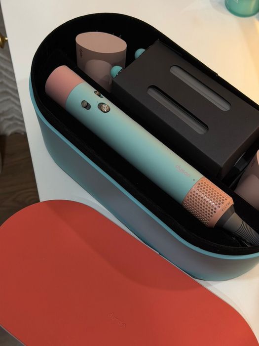 Dyson Малайзия | Фен / Стайлер