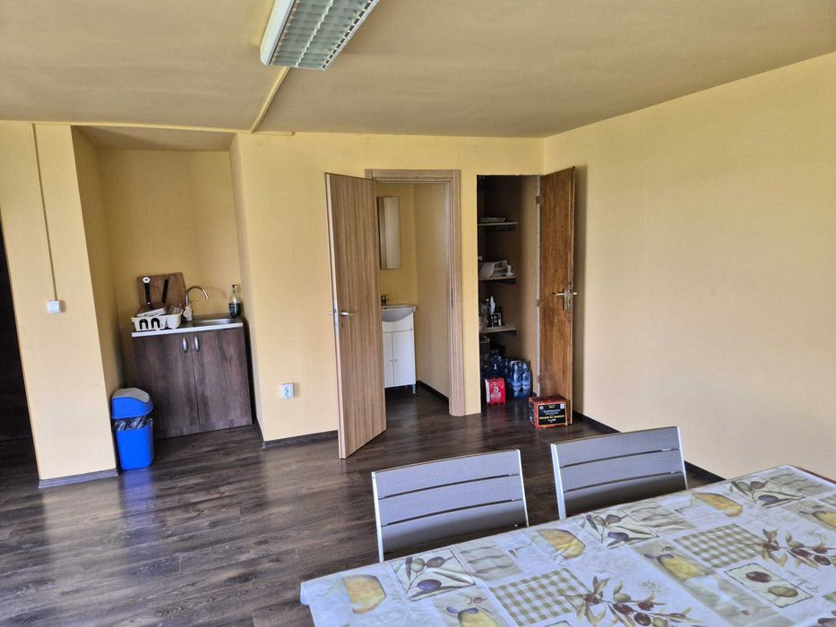 Cabana construita din 2 containere 32 mp + terasa 21 mp. Doar 19,900 !