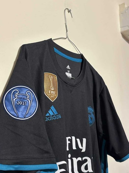 Тениска на Real Madrid с Ronaldo и баджове на Шампионска Лига -  НОВА!