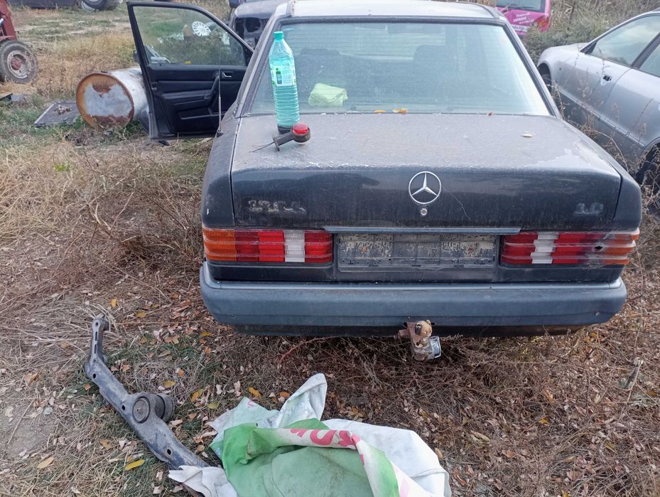Мерцедес 190 Е бензин на части1991 година. гр. Пловдив Тракия • OLX.bg