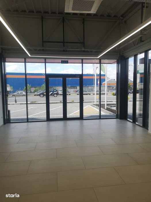 Spațiu comercial de închiriat