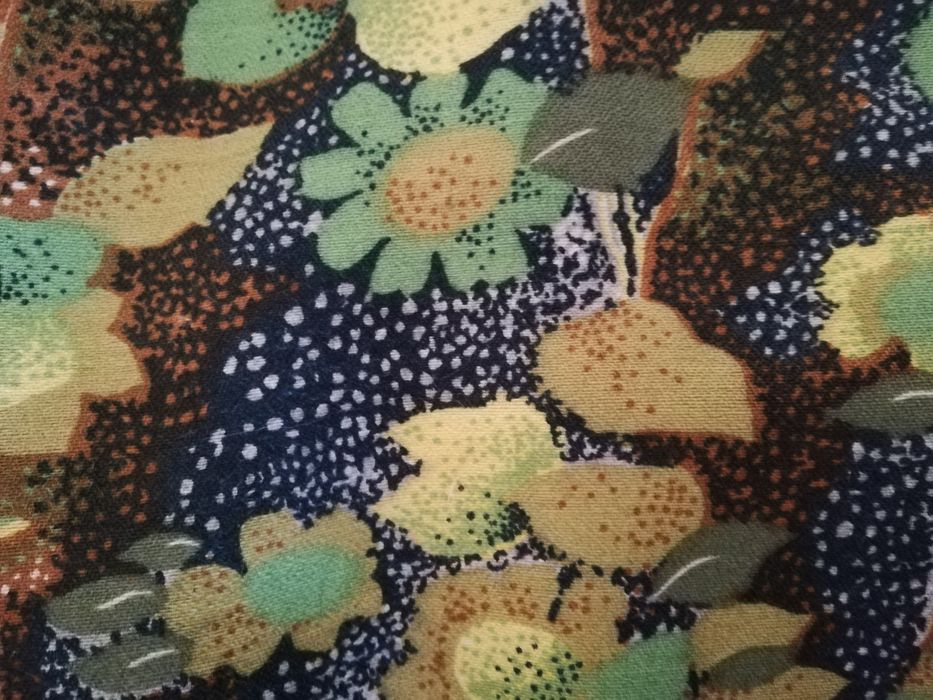 Платове, ка есенни цветя 90х140 см, бежов памучен, старо злато