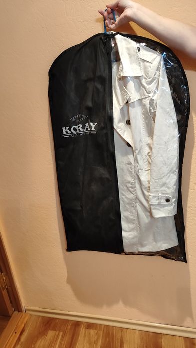 Продам новый женский плащ