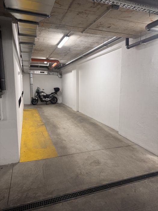 Дава се под наем Гараж / Паркомясто в София, Банишора - 30 кв.м за 204 € - Снимка #6