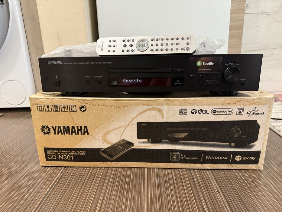 Yamaha CD-N301 player