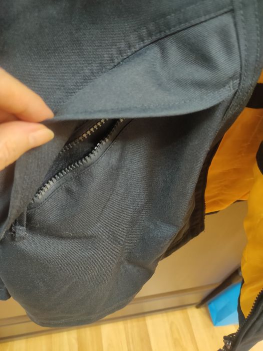 Зимно яке - топло и модерно.