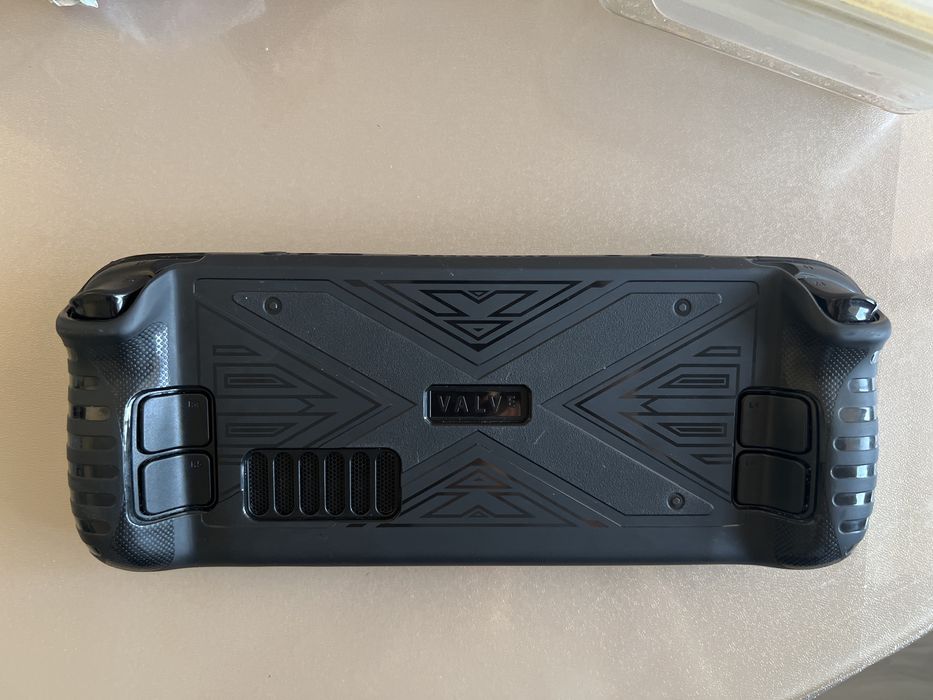 Steam Deck 512 Gb LCD + 1TB MicroSD без обмена