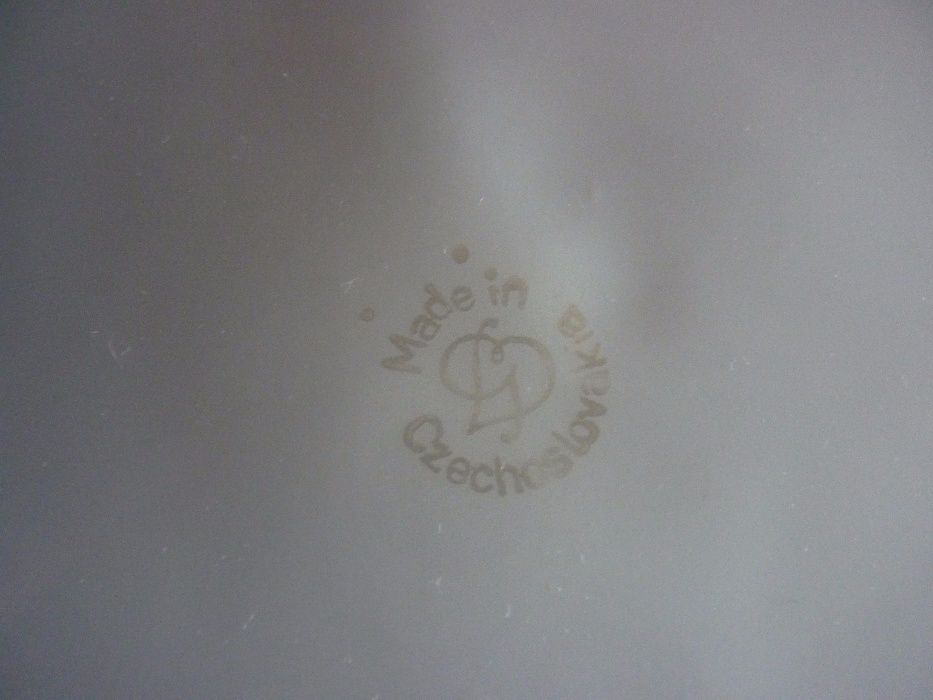 Продам. 2 блюда чехословацких. Советских времён.