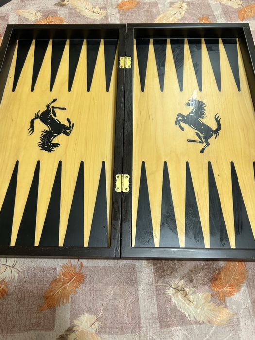 Уникална табла 50/50 см