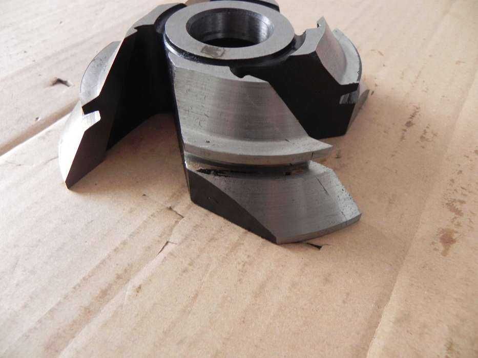 Freza cu profil inclinat 45° pentru imbinari de colt cod IC45