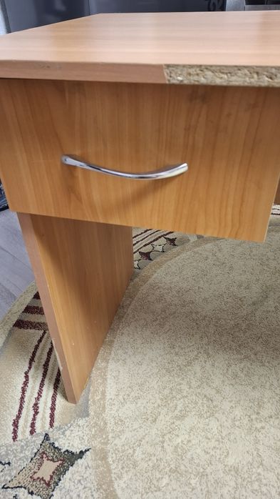 Продам компьютерный стол