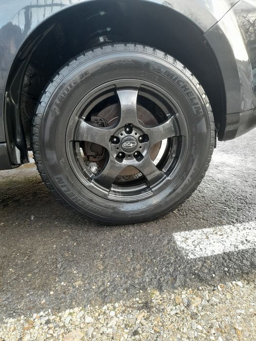 Vând Subaru Forester