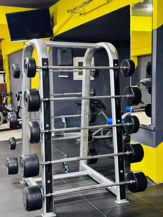 Срочно продам фитнес зал.