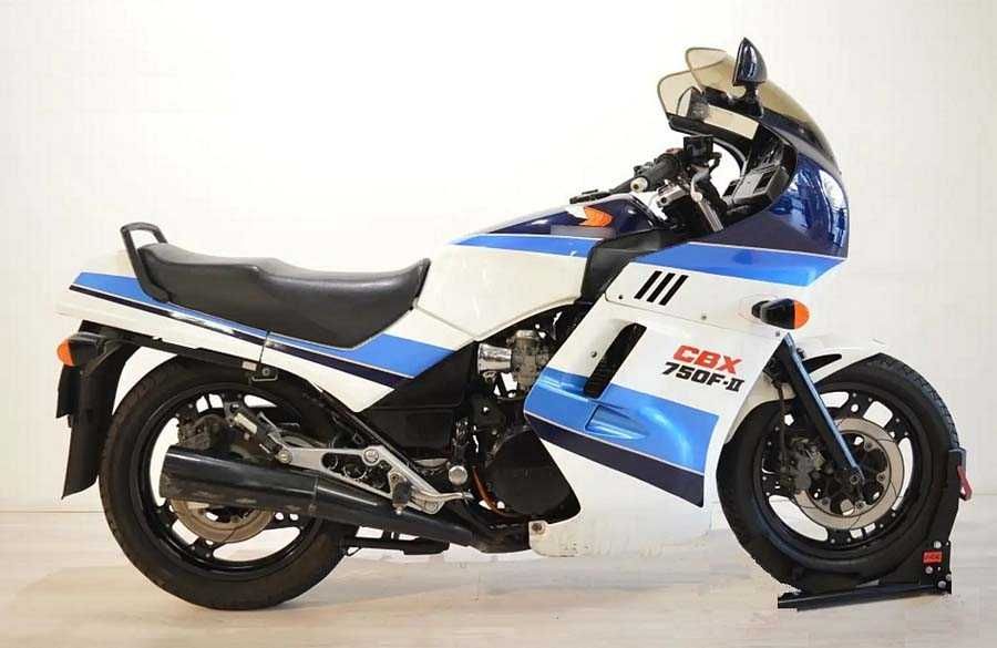 Стикери Honda CBX 750F 1984г.-1987г. лепенки хонда цбх 750 графики