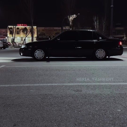 Luks kanetsaner sons trambiyor