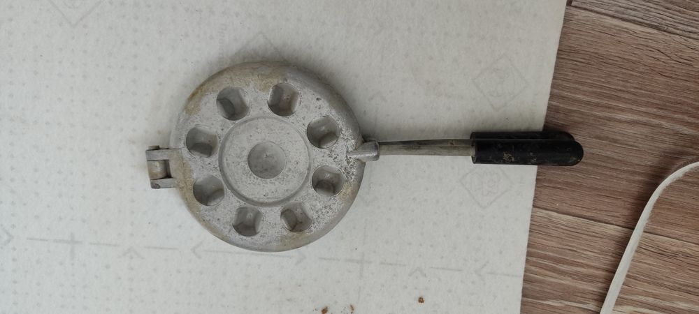 БУ Орешница и Форма для печенья