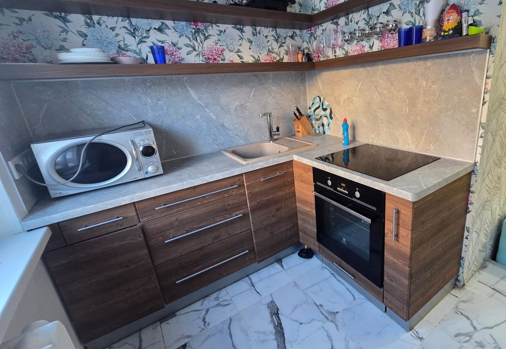 Продам квартиру 3-ех комнатную 2-42