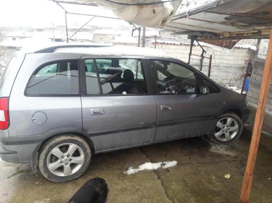 Опел зафира opel zafira 2.0DTI само на части