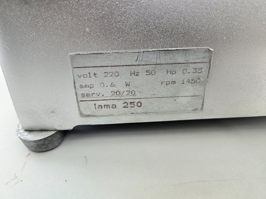 1.Колбасорезачка Професионална от неръждавейка Испания Вт. Употреба