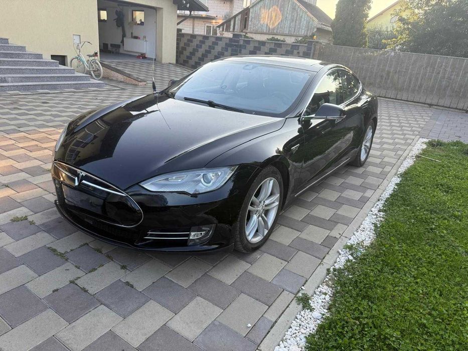 Vand Tesla Model S 85kw