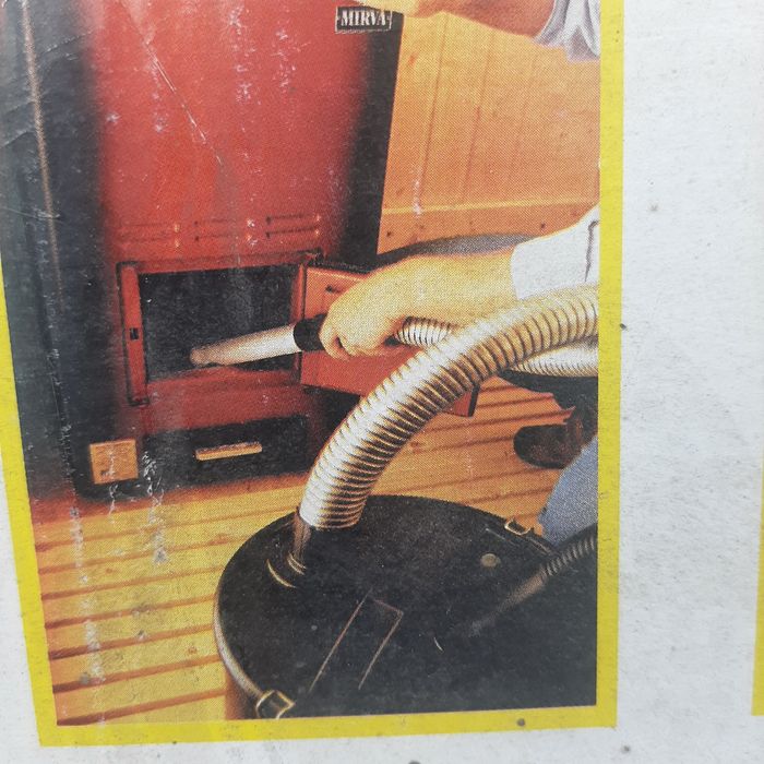 Karcher aspirator, recipient care trage funingine, frunze etc