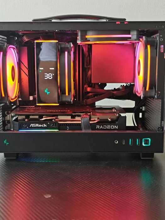 Компютър - /B650 Lightning Wi-fi/Ryzen 7 7700X/RX 9060 XT 16GB/32GB DDR5 6400M/T/1TB nVme gen 4.0/