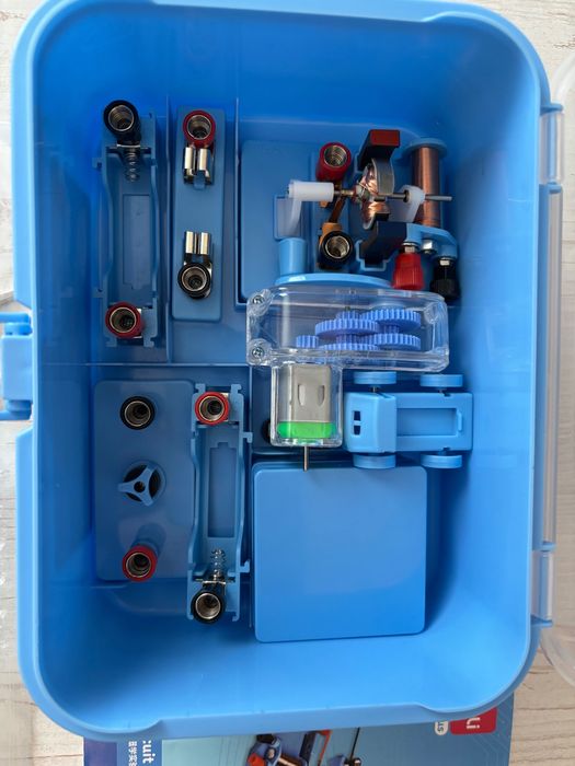 Продам набор «Юный электрик»