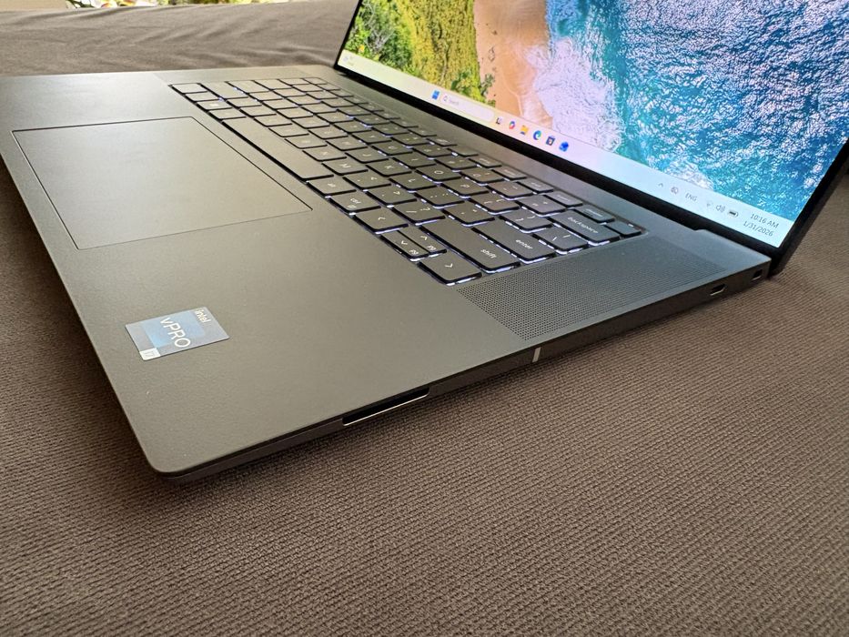 Dell Precision 5680, 16" OLED Touch, i7-13800H 32GB/512GB NVIDIA A1000