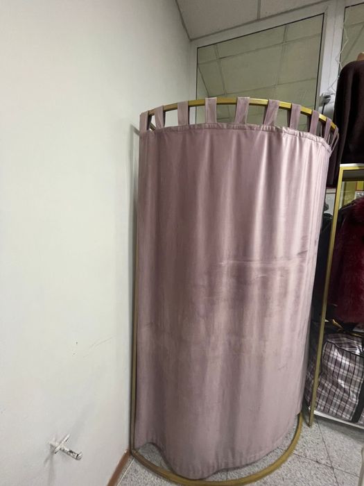 Стилаж маникены примерочная