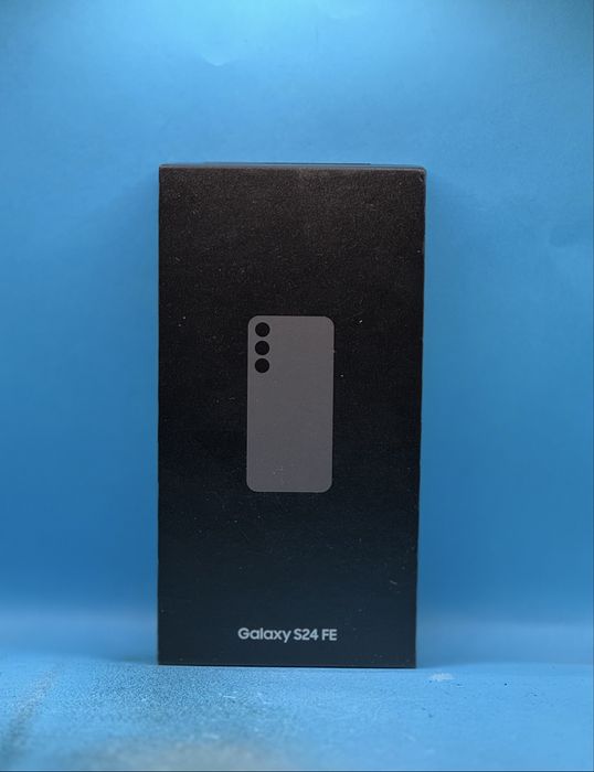 НОВ!!! Samsung Galaxy S24 FE, 8GB RAM, 128GB, 5G, Graphite