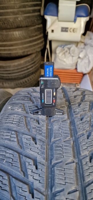 275/55/19 Nokian WR SUV 3