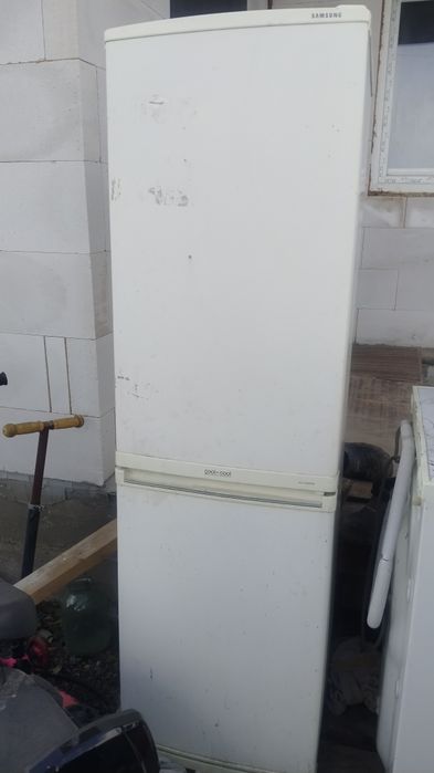 Холодильник б/у Самсунг