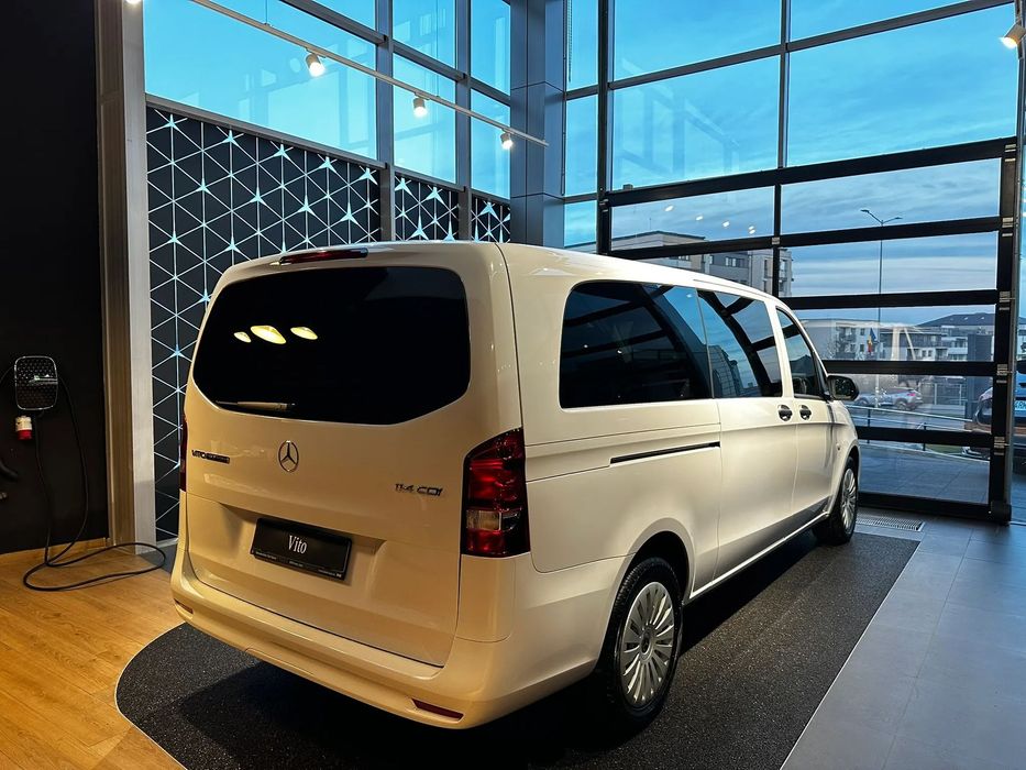 Mercedes-Benz Vito Mercedes-Benz Vito Tourer 114 CDI extra-lung PRO  / RWD