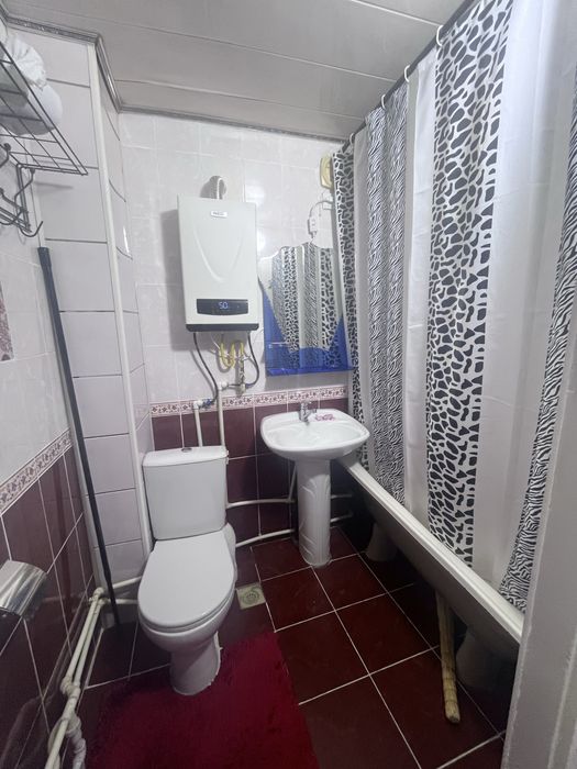 Сдаётся 3 х ком квартира Азиз Базар