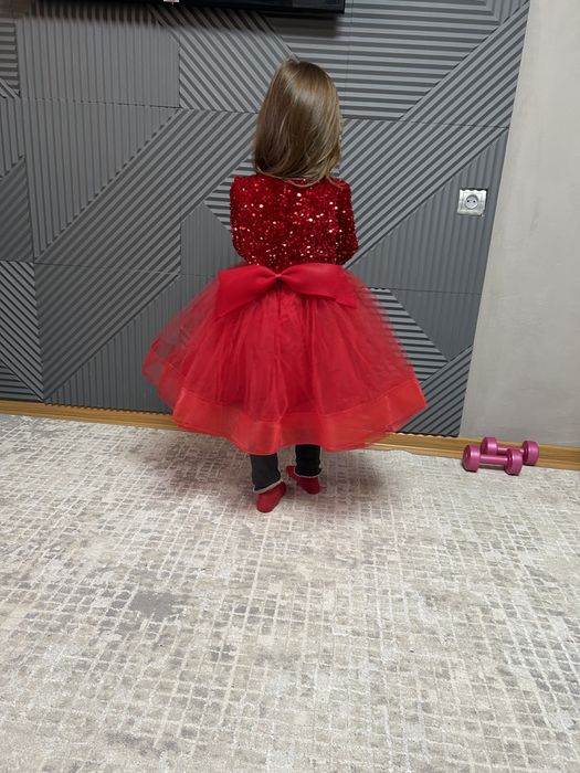 Платье нарядное 120-130