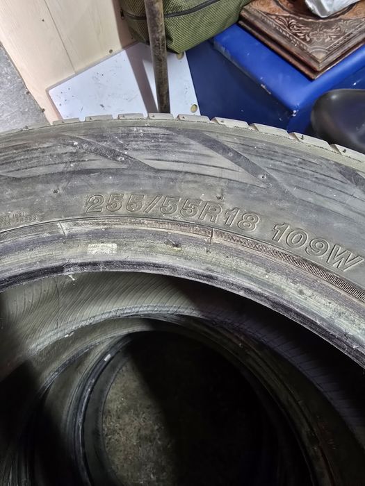 Продам летнюю резину 255/55/18