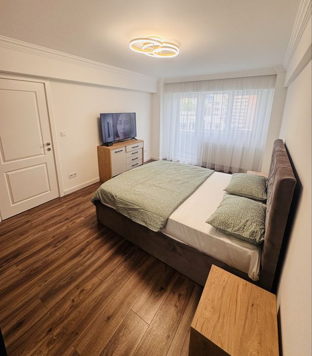 Ap cu 1 cameră, terasă spre Parcul Mara, prima inchiriere