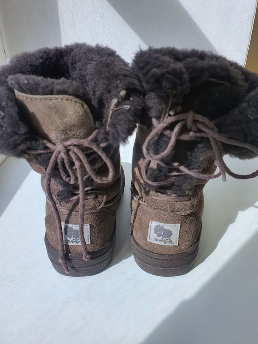 Продам угги детские