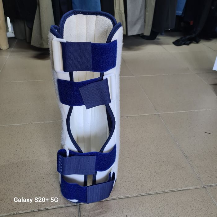 Orteză fixa genunchi, 40 cm