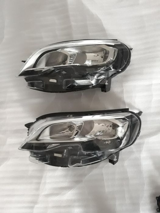 Faruri stanga Peugeot Expert III