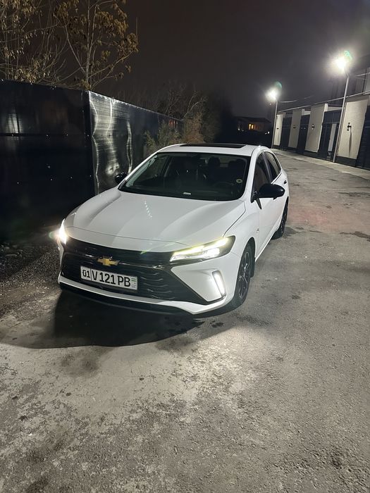 Продаю Шевроле Monza 1,3 T