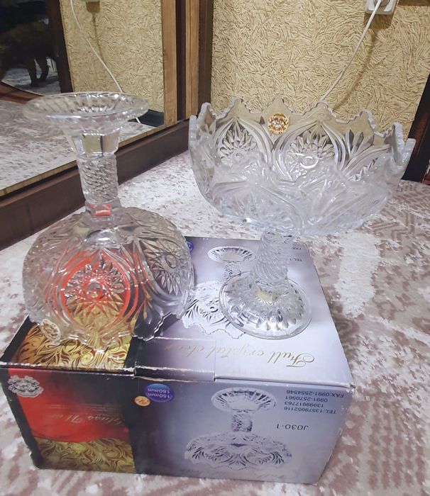 Хрустальная ваза ,конфетницы