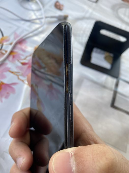 Продам телефон Redmi 9A 2/32gb