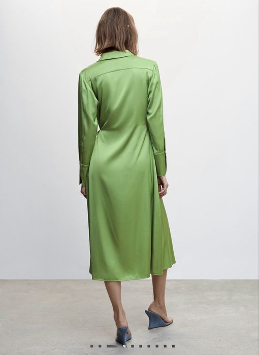 Сатенена драпирана рокля