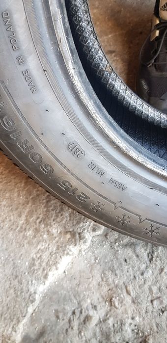 Зимни гуми-16цола-215/60-1бр.-75лв."DUNLOP "-като нови