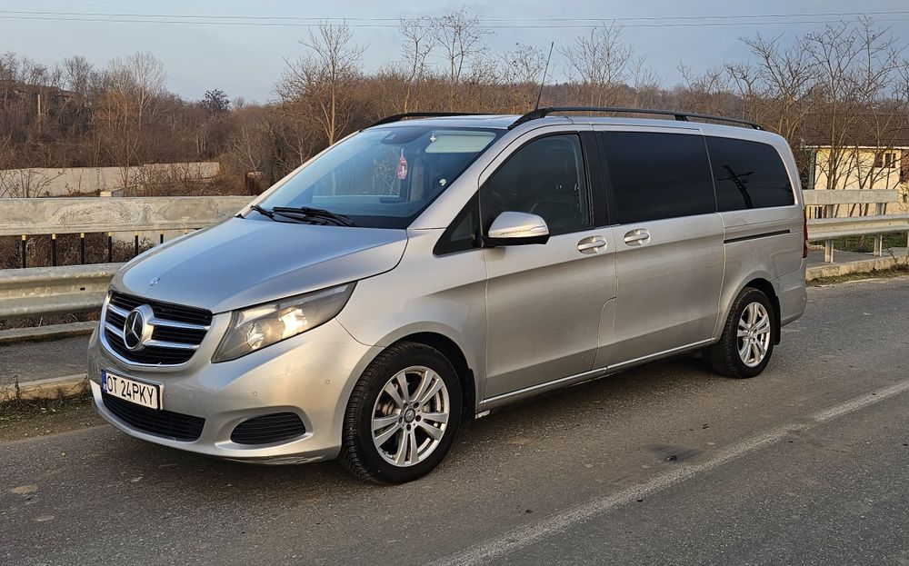 Mercedes V220 / Usi laterale pe ambele parti / clima pe spate