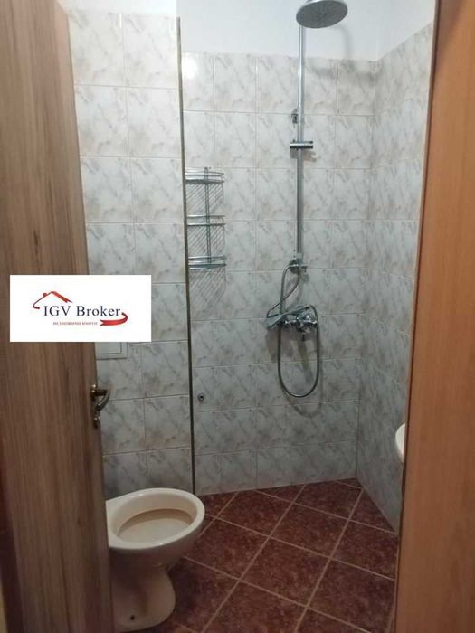Тристаен апартамент в Центъра