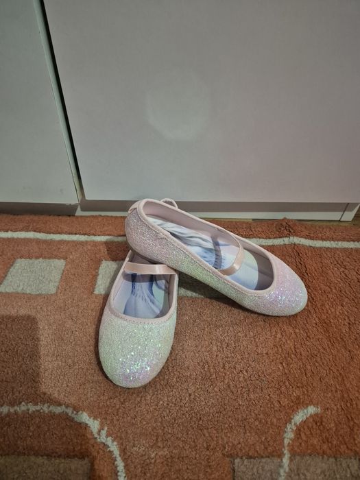 Balerini HM, mas 33, purtați de 2 ori