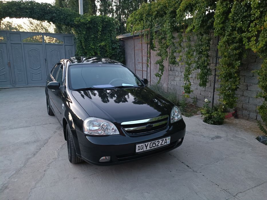 Продается Lasetti  3 позиция.Срочно.